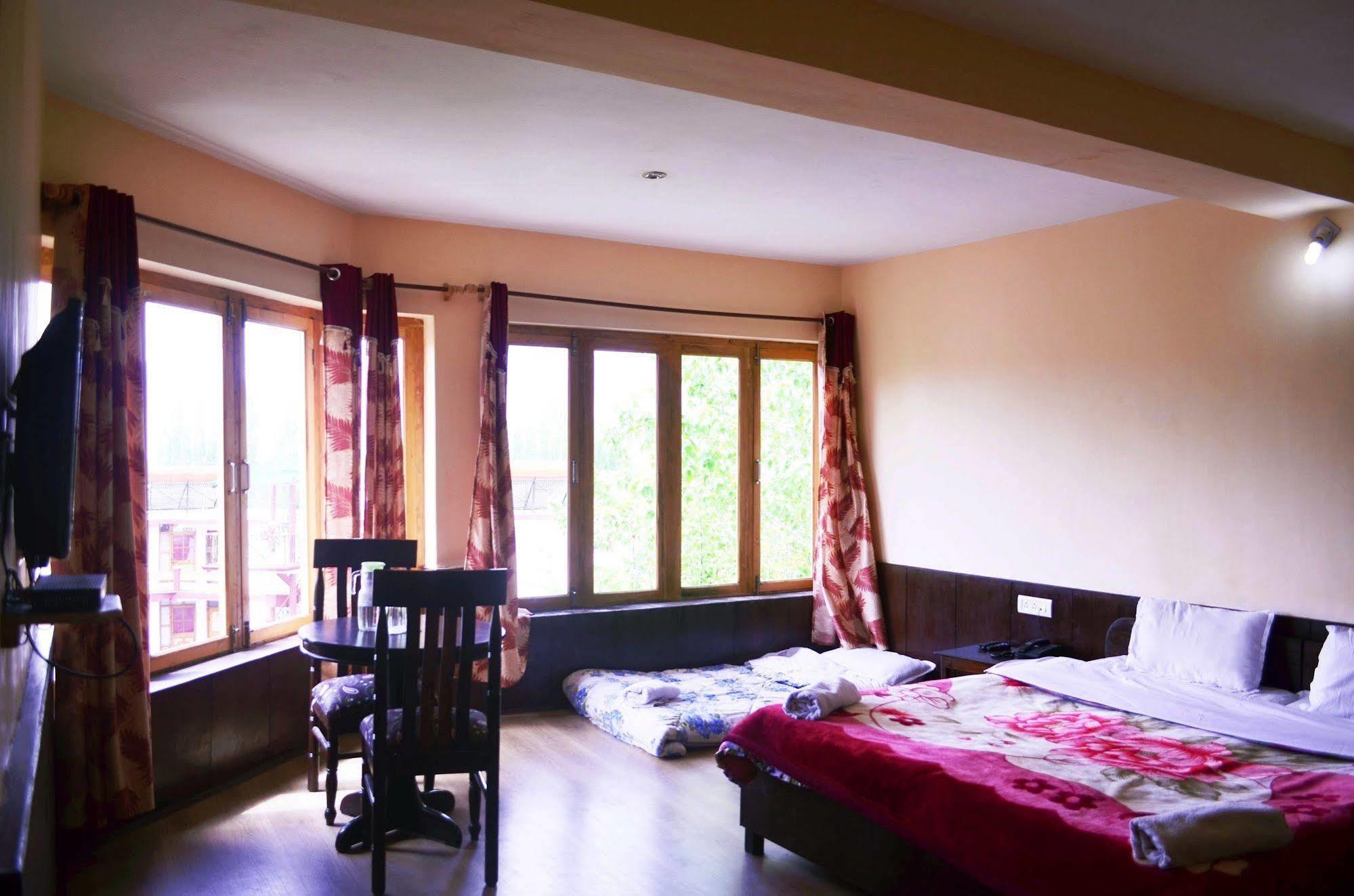 Beyond Stay - Kanika Himalayan View Leh Exterior photo